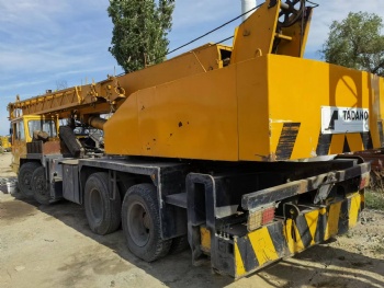 Tadano TG500E 50 ton used Truck crane for sale .