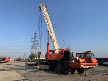 Original Tadano Truck Crane TG-700E