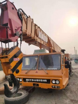 Kato 50ton Crane