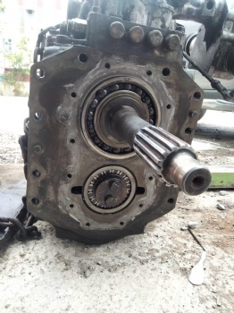 M8-2 Gear Box