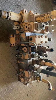 Kato 20t 25t 30t 40t 50t Hydraulic Valve